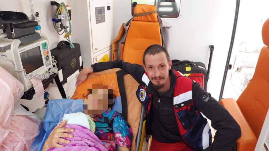 У Кам’янському через стрімкі пологи жінка народила вдома