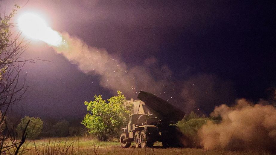 Воїни бригади з Дніпропетровщини показали, як на світанку відбивають штурми ворога