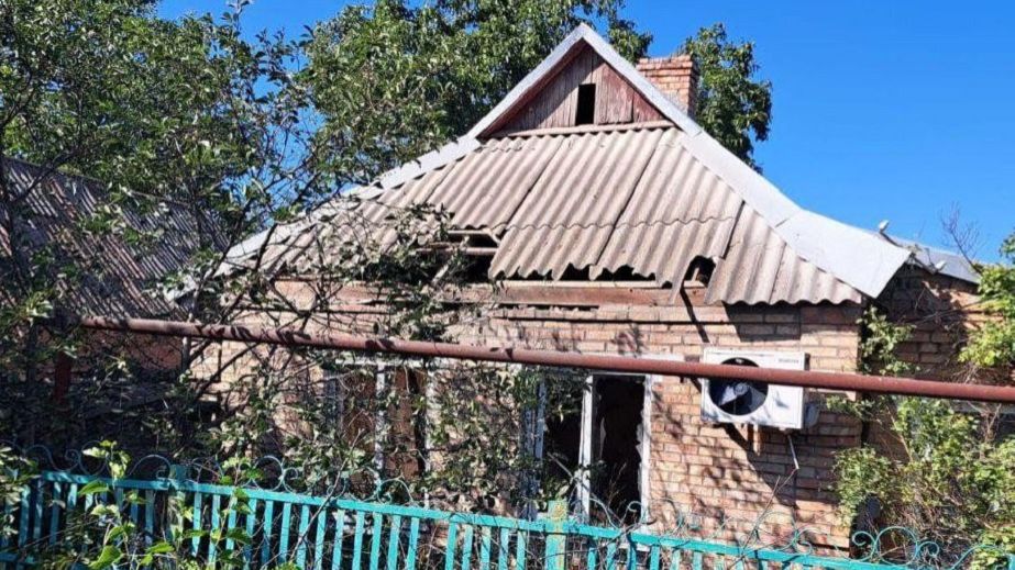 У поліції показали наслідки обстрілу Нікополя