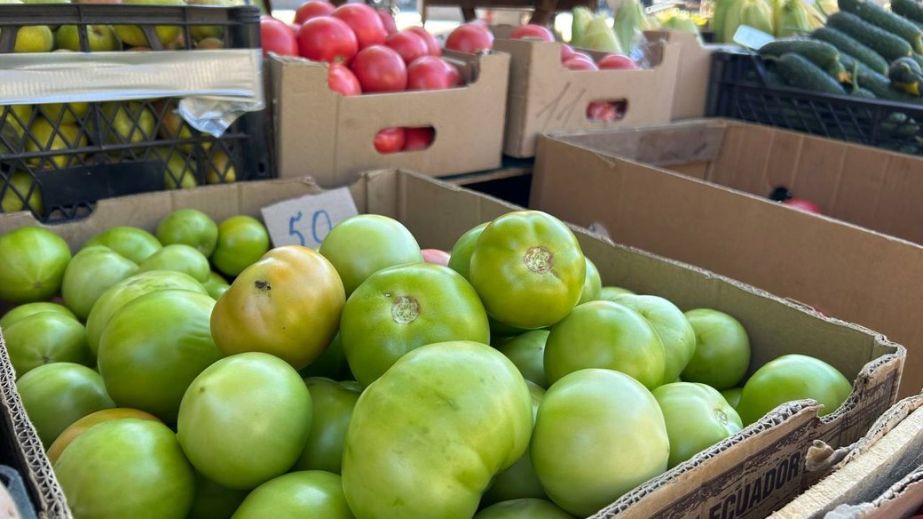 Чому на ринках прифронтового Нікополя стрімко дорожчають домашні продукти