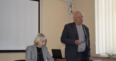 На Дніпропетровщині депутати однієї з громад звернулися до президента через "порушення кордону" сусідами