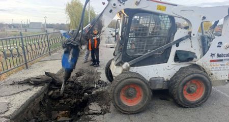 У місті на Дніпропетровщині частково обвалився міст (ФОТО)