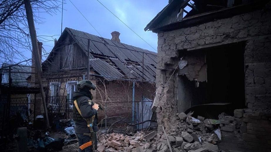 У поліції показали наслідки нічного обстрілу Нікопольщини (ФОТО)