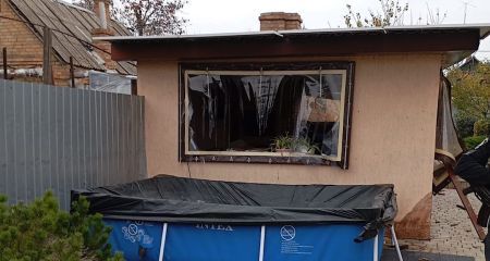 Десятки изуродованных домов и раненые люди: последствия российских атак на Днепропетровщину за сутки (ФОТО)