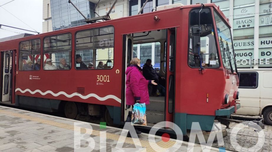 Общественный транспорт Днепра работает без сбоев после ночного ненастья