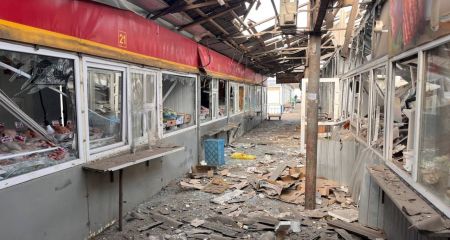 Удар FPV-дронами по рынку в Никополе 4 апреля: количество пострадавших выросло до 22