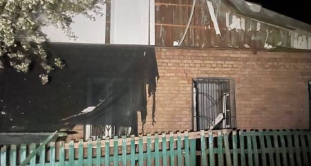 Вночі росіяни понад 20 разів атакували два райони Дніпропетровщини: поранено двох людей (ФОТО)