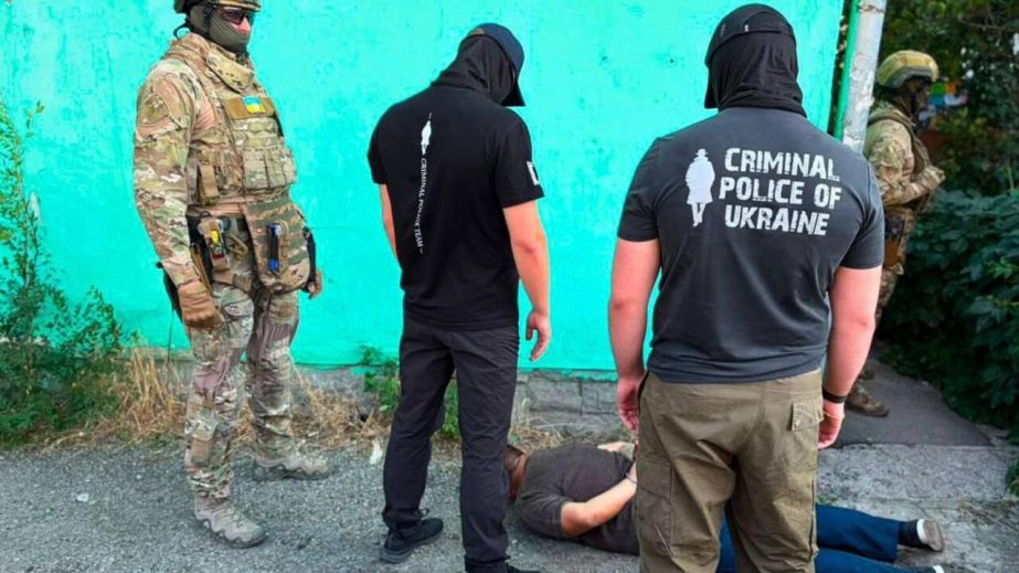 В Днепре трое мужчин жестоко избили волонтера и забрали деньги на авто для ВСУ (ФОТО)
