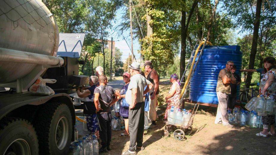 Авария на водопроводе и безводье в Марганце: что известно о ликвидации кризиса и когда появится вода (ФОТО)