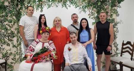 Пара на колісних кріслах одружилася у Дніпрі (ФОТО, ВІДЕО)