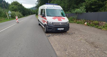 На кареті "швидкої" до Румунії: на кордоні затримали мешканця Дніпра (ФОТО)