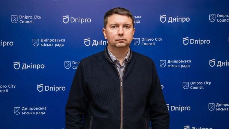 Секретаря Дніпровської міськради звинуватили у подорожах на власному літаку: що відповів чиновник (ФОТО)