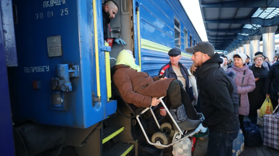На Днепропетровщине объявлена новая волна эвакуации: в списке 22 населенных пункта