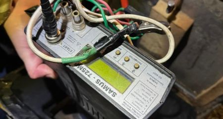 "Глушили" рибу током: у Дніпрі на водоймі затримали браконьєрів (ФОТО)