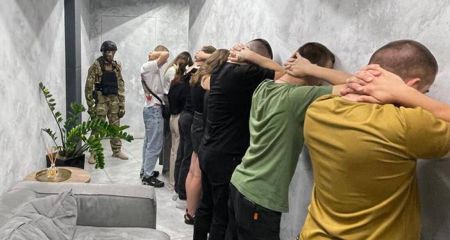 Викрадали особисті дані та кошти: на Дніпропетровщині викрили діяльність "офісників" (ФОТО)