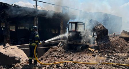 Балістичний удар по Кривому Рогу: у ДСНС показали кадри наслідків, на атаку відреагував Зеленський (ФОТО)