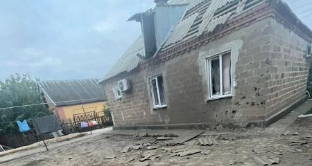 Поранені пенсіонери та понівечені будинки: наслідки ворожих ударів по Дніпропетровщині за добу (ФОТО)
