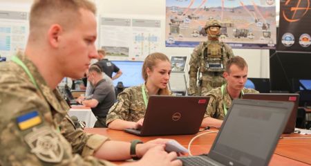 Мобилизированные ИТ-специалисты могут получить офицерское звание и служить по специальности