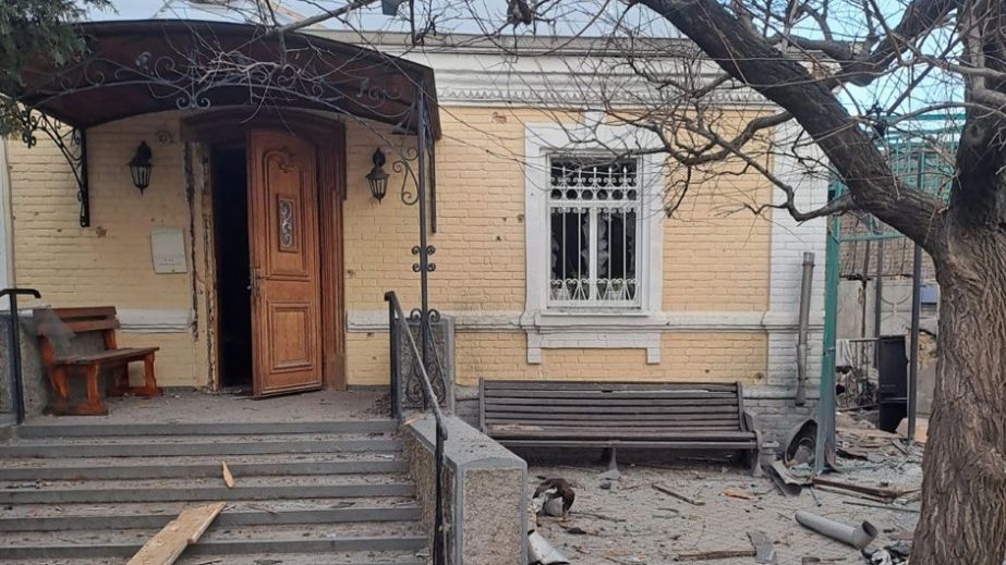 В церковный праздник враг ударил по кафедральному Спасо-Преображенскому собору Никополя: пострадала женщина (ФОТО)