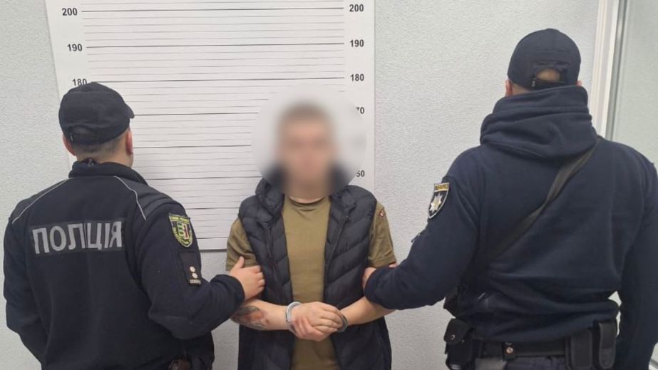 Житель Днепропетровщины в больнице похитил 111 000 гривен у раненого военного