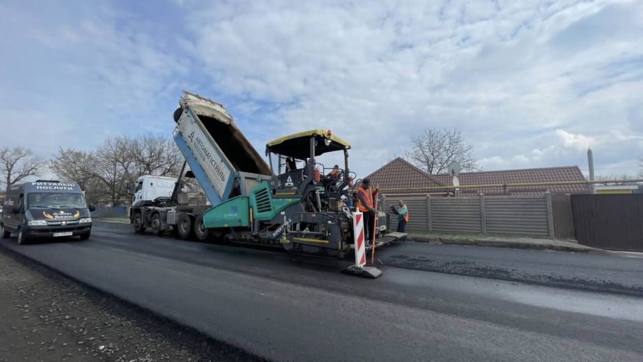 В Днепропетровской области идет ремонт дорог государственного значения: информация для водителей