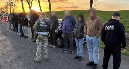 Межобластной кортеж уклонистов: военнообязанный из Днепропетровщины в составе группы пытался сбежать за границу