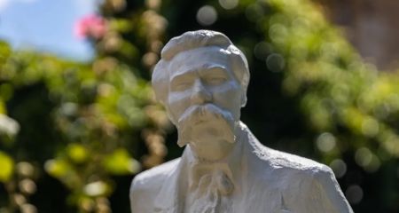 У Дніпрі відкрили памʼятник Дмитру Яворницькому (ФОТО)