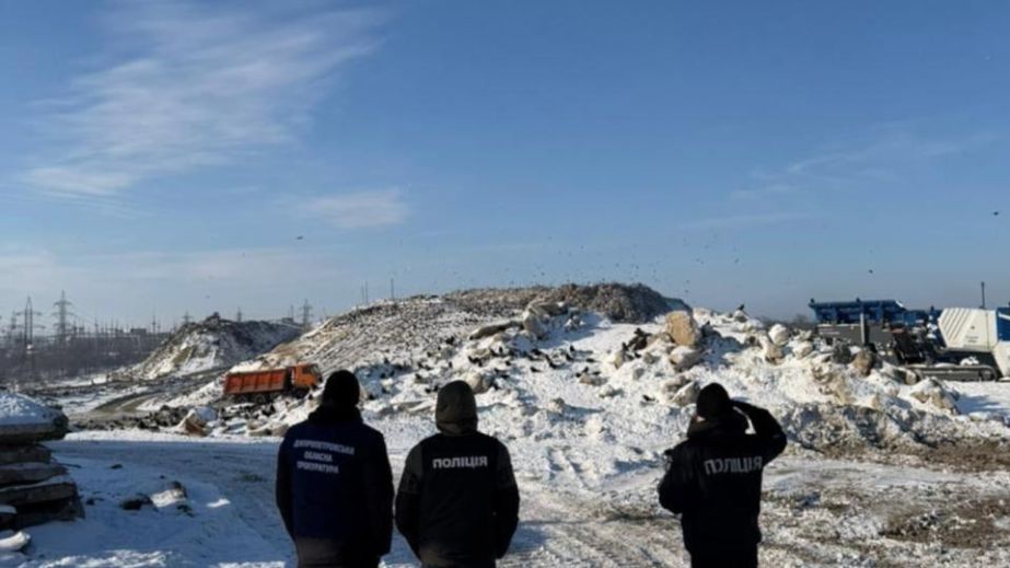 Масштабные обыски в трех областях: Нацполиция расследует вероятное хищение средств на вывозе мусора