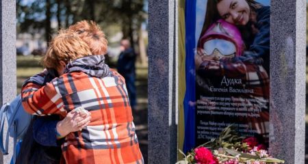 Багато років присвятила роботі: пресофіцерку дніпровських рятувальників Євгенію Дудку посмертно нагороджено за оборону України