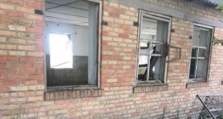 Пожары и изуродованные дома: в полиции показали последствия вражеских атак на Днепропетровщину за сутки (ФОТО)