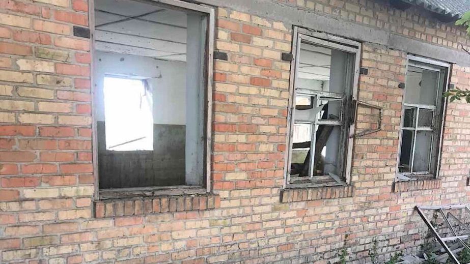 Пожежі та понівечені будинкиі: у поліції показали наслідки ворожих атак на Дніпропетровщину за добу (ФОТО)