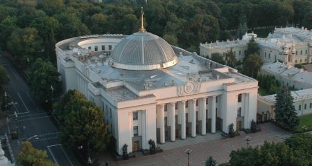 Скандал с отцом-одиночкой 5-летней девочки в Кривом Роге: Верховная Рада вызвала главу ТЦК из-за "мобилизации" мужчины