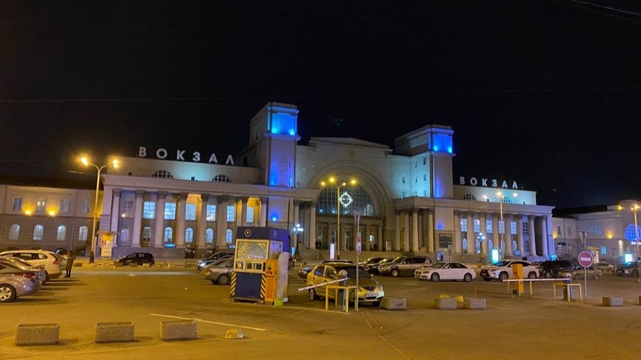 "Укрзализныця" будет отключать подсветку железнодорожного вокзала в Днепре