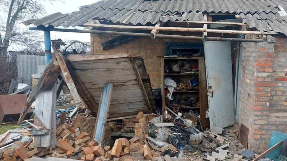 Двоє поранених та руйнування: поліція показала наслідки ворожих атак на Дніпропетровщину (ФОТО)