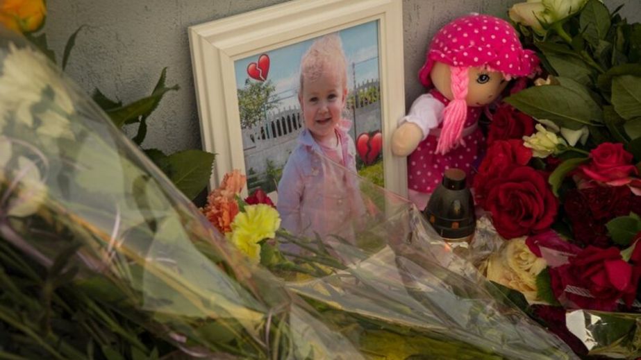 В Подгороднем почтили память двухлетней Лизы, погибшей от удара "Искандером" год назад