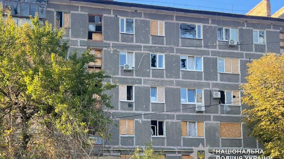 В полиции показали последствия обстрелов по жилым кварталам Днепропетровщины (ФОТО)