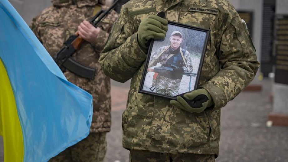 На Дніпропетровщині попрощалися із військовим, який загинув внаслідок ракетного удару росіян по полігону