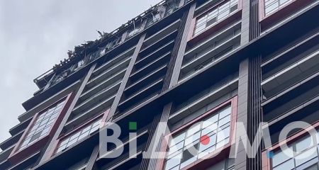 В Днепре восстанавливают дом, в который попала вражеская ракета 26 июня (ФОТО)