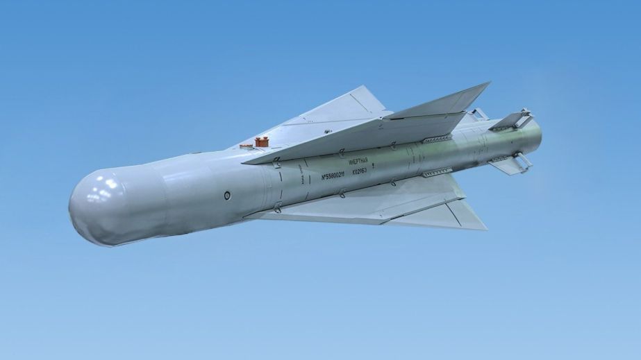 Автівка застрягла у вирві: у Синельниківському районі росіяни вдарили КАБом по мосту (ФОТО)