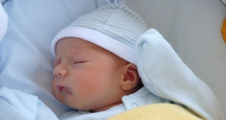 У Павлоградському районі 18-річна дівчина народила дитину у "швидкій"