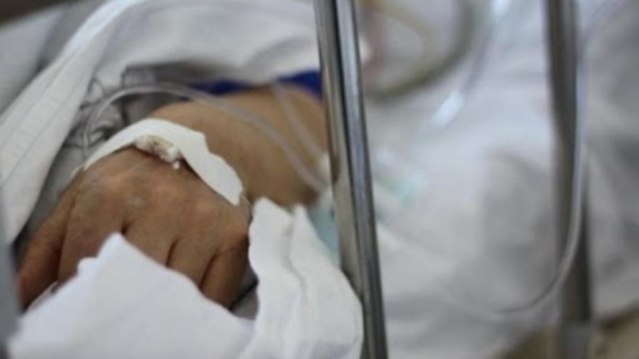 У лікарні Дніпра борються за життя важко пораненого військового, який втратив ногу (ВІДЕО)