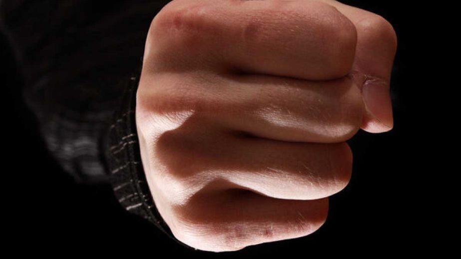 На Днепропетровщине ревнивец побил жену кулаками в живот (ФОТО)