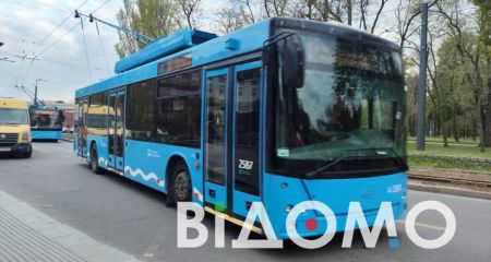 В Днепре сегодня действуют изменения в движении общественного транспорта: перекрытия и новые схемы