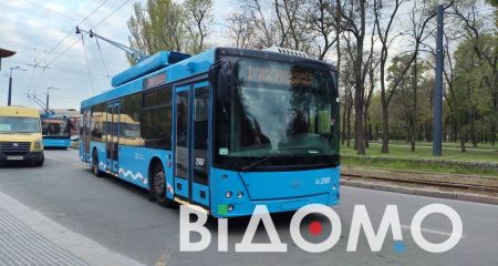 Остановка трамваев и новые схемы объезда: как работает общественный транспорт Днепра 7 августа