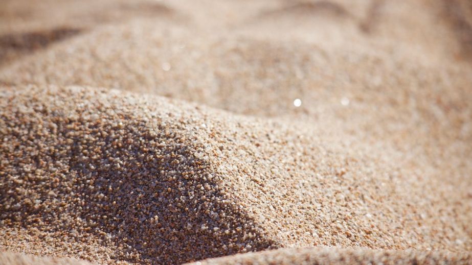 В Днепре на устройство песчаного покрытия потратят почти полмиллиона гривен