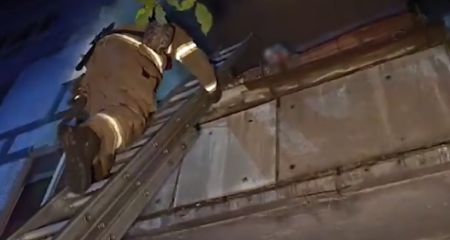 У Дніпрі палала багатоповерхівка (ВІДЕО)
