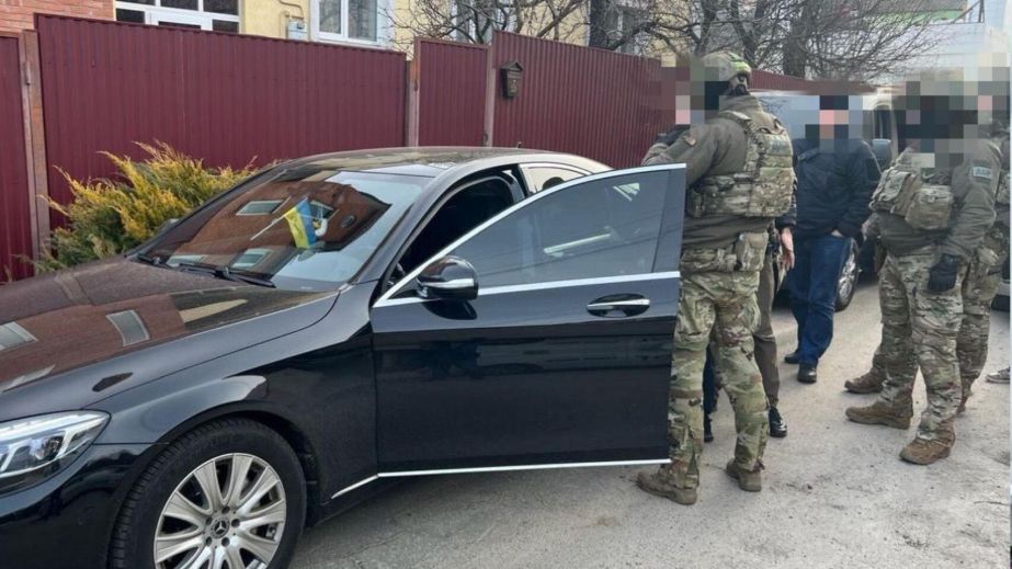 Діяли у Дніпрі: правоохоронці викрили банду, яка збувала метадон наркозалежним
