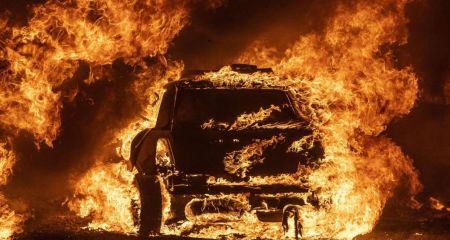 В Днепре ночью сожгли еще один автомобиль военных