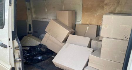 У Кривому Розі чоловік возив у автівці 3 тисячі пачок контрафактних цигарок