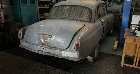 Днепровский музей получил уникальный самодельный автомобиль 1970-х годов